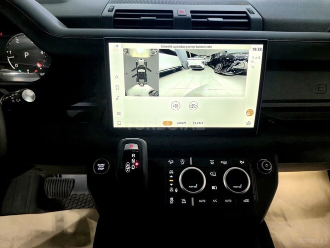 Land Rover Defender-34