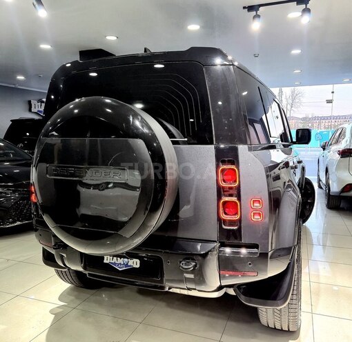 Land Rover Defender-12