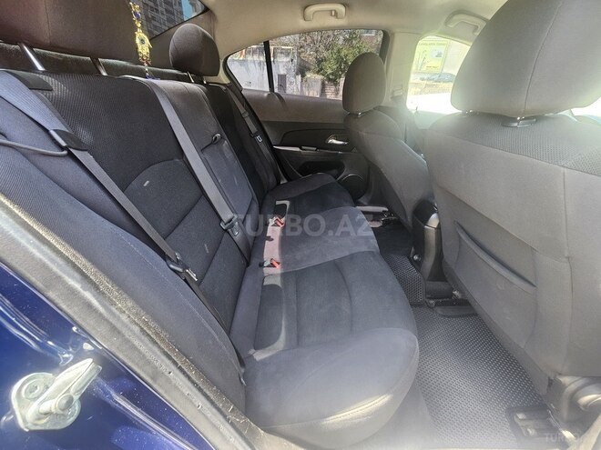 Chevrolet Cruze-6