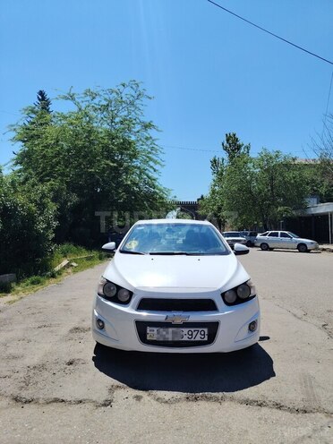 Chevrolet Aveo-4