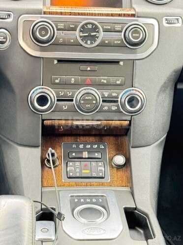 Land Rover Discovery-11