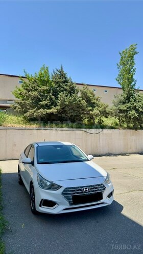 Hyundai Accent-6