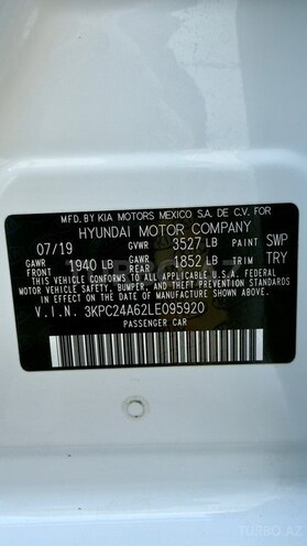 Hyundai Accent-21