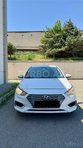 Hyundai Accent-19