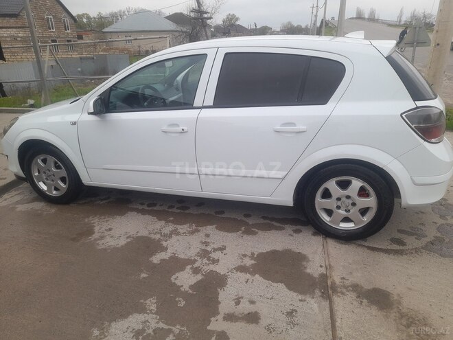 Opel Astra-11