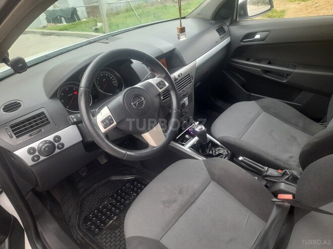 Opel Astra-7