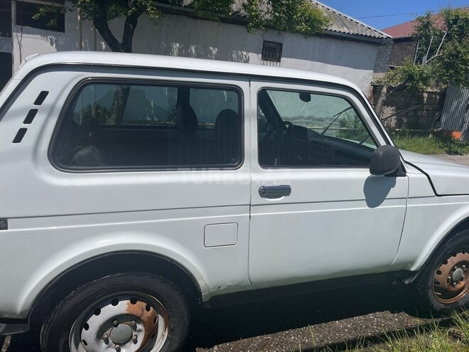 LADA (VAZ) Niva-6