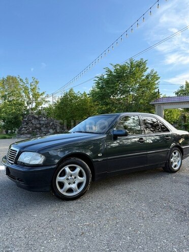 Mercedes C 240-6