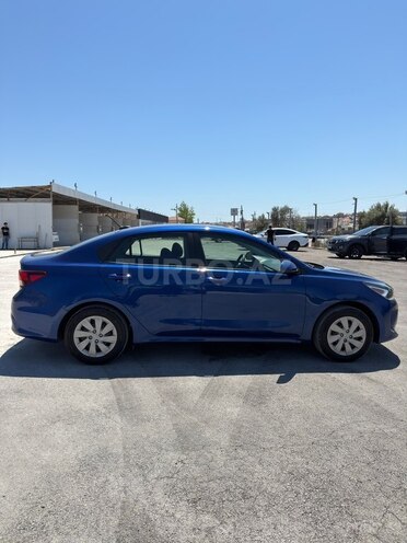 Kia Rio-7