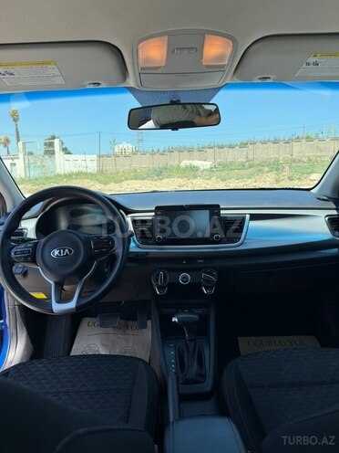 Kia Rio-11