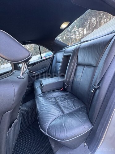 Mercedes E 200-16