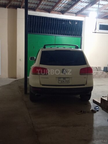 Volkswagen Touareg-5