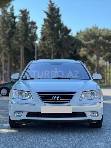 Hyundai Sonata-1