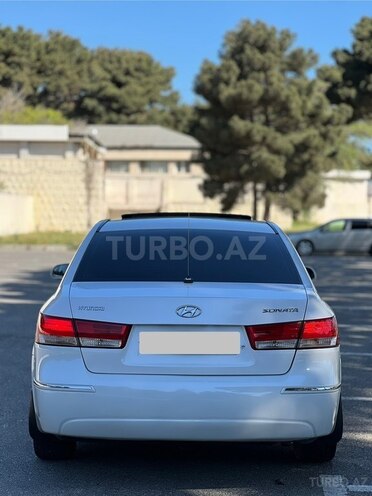 Hyundai Sonata-11
