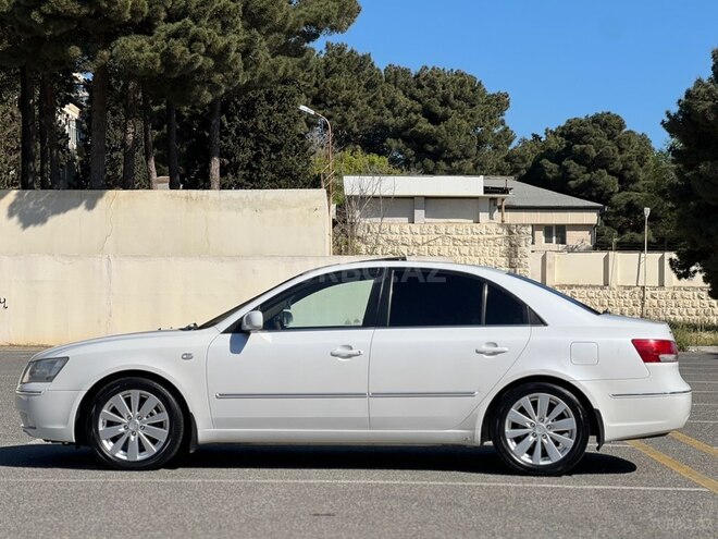 Hyundai Sonata-9