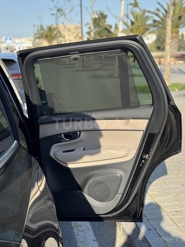 Volvo XC90-16