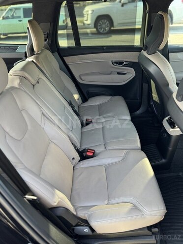 Volvo XC90-14