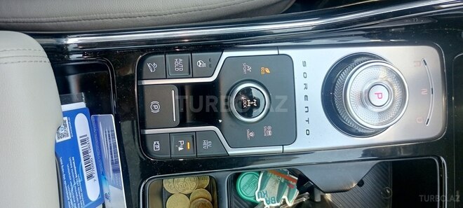 Kia Sorento-12