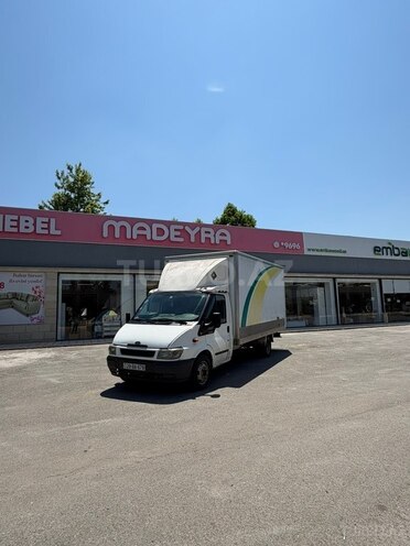 Ford Transit-4