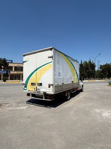 Ford Transit-6