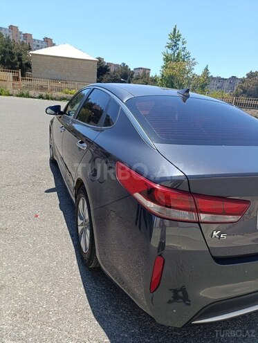 Kia K5-3
