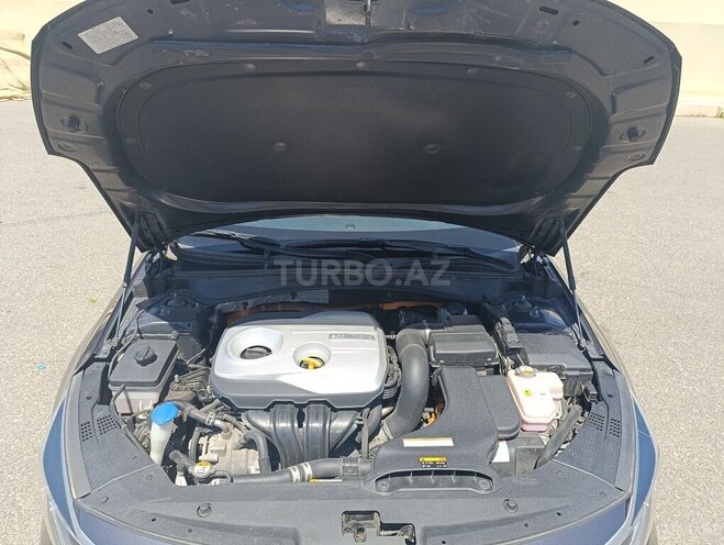 Kia K5-16