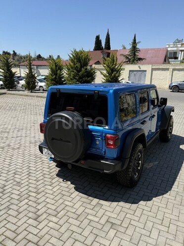 Jeep Wrangler-12