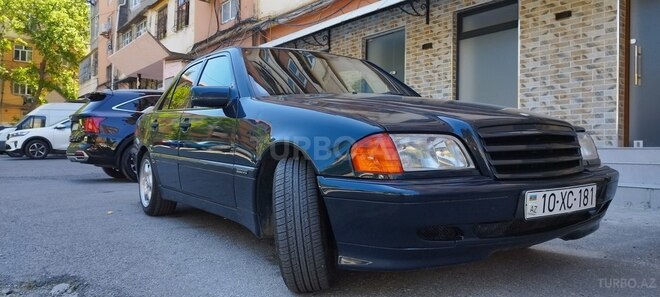 Mercedes C 180-7