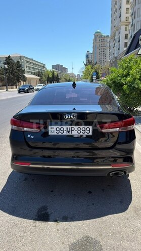 Kia K5-10
