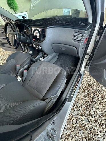 Kia Rio-14