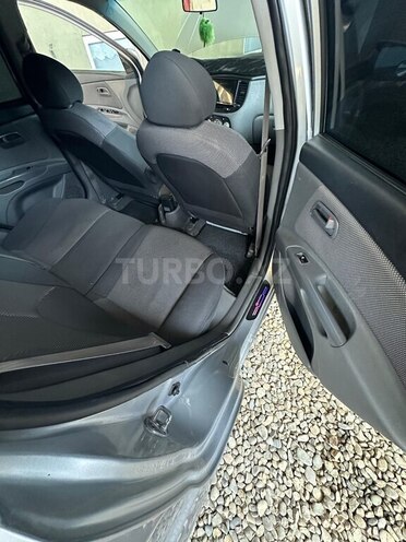 Kia Rio-19