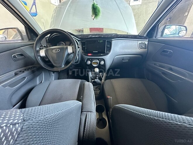 Kia Rio-20