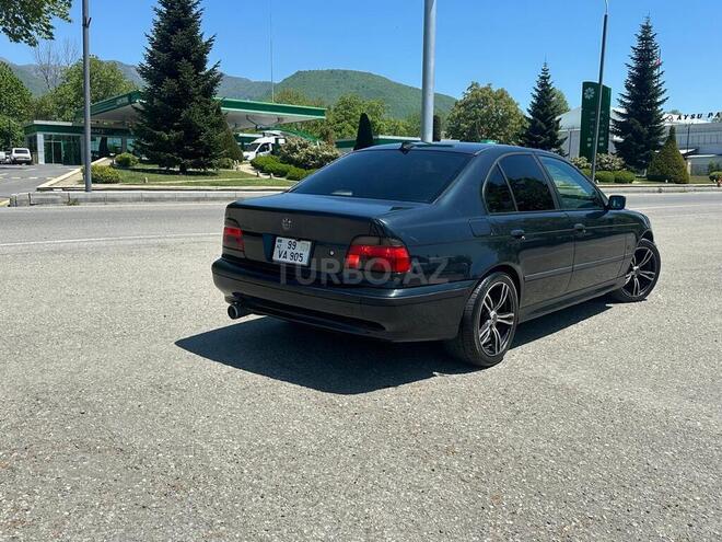 BMW 523-4