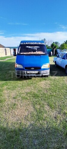 Ford Transit-1