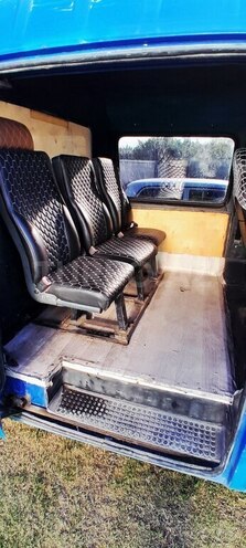 Ford Transit-6