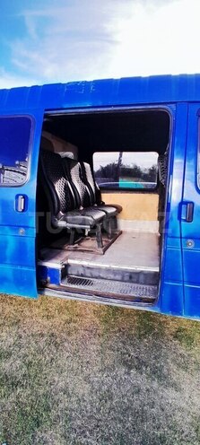 Ford Transit-7