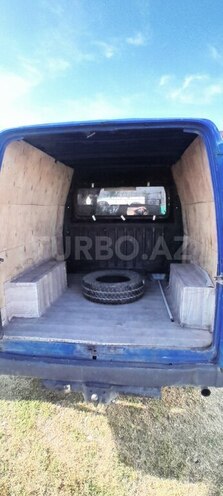 Ford Transit-9