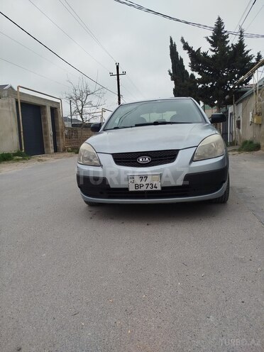 Kia Rio-1