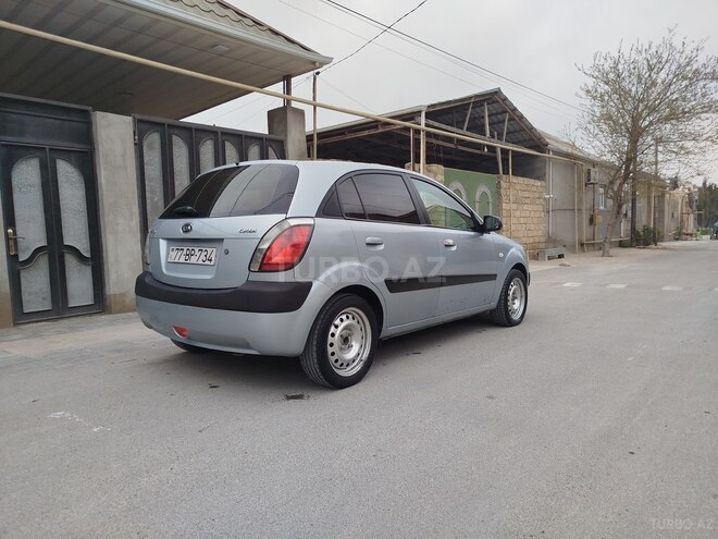 Kia Rio-10