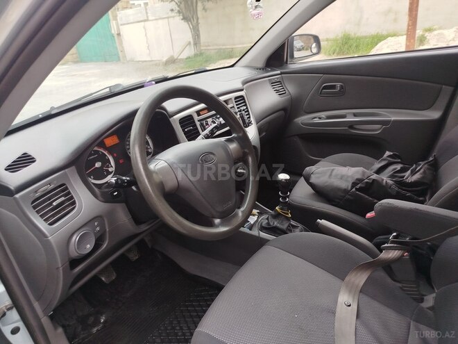 Kia Rio-8