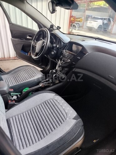 Chevrolet Cruze-5