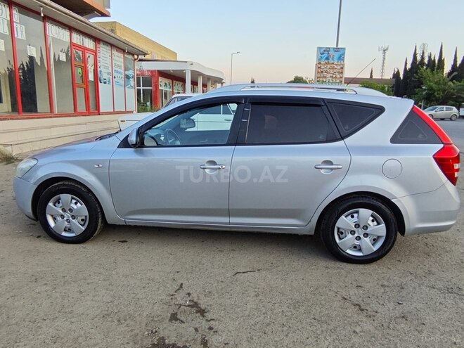 Kia Ceed SW-3