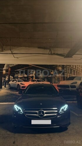 Mercedes E 220 d-10
