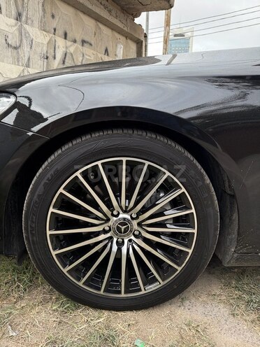 Mercedes E 220 d-7