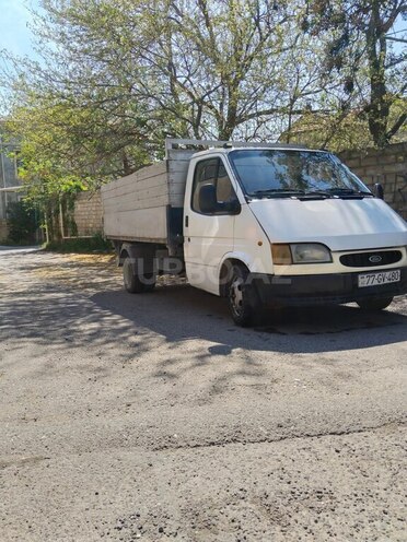 Ford Transit-2