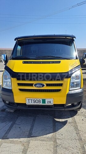 Ford Transit-1