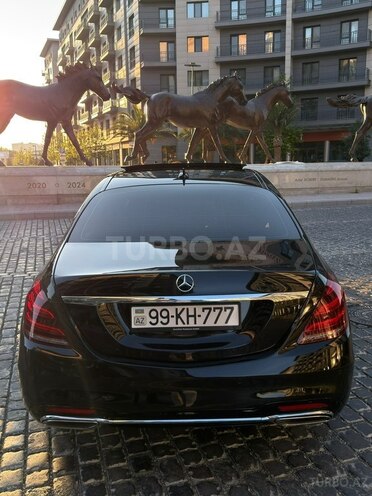 Mercedes S 350 d-3