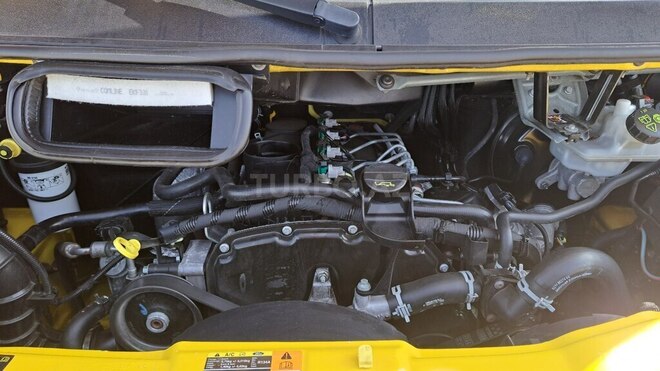 Ford Transit-14