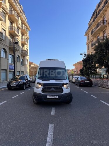 Ford Transit-1