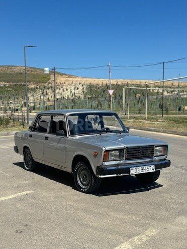 LADA (VAZ) 2107-1
